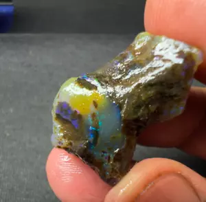 37 Carat Ethiopian Welo Opal Rough – Stunning Fire, 100% Natural and Raw - Picture 1 of 4
