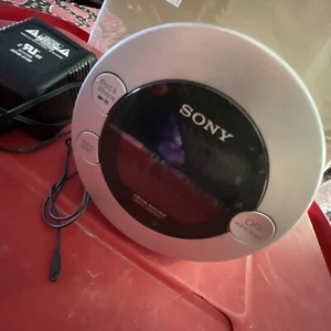 Sony Dream Machine Dual Alarm Clock Radio ICF-C7iP with 30 Pin iPod iPhone Dock  - Picture 1 of 6