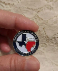 Pin de solapa Texas Entergy 2007 huracán Humberto 2007 - Imagen 1 de 6