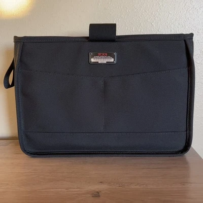 Tumi баллистический ноутбук рукав нейлона с подкладкой мягкий чехол 280SD3 путешествий черный - Изображение 1 из 4