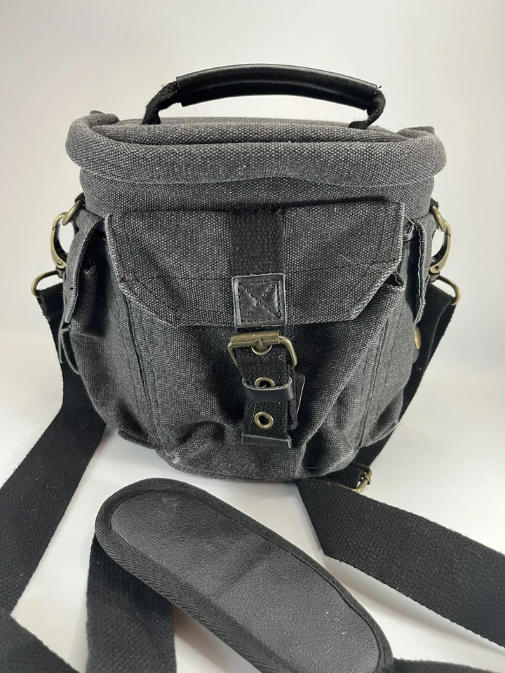 Evecase Camera Bag Travel Canvas 8x8x4 EUC - Image 1 of 4