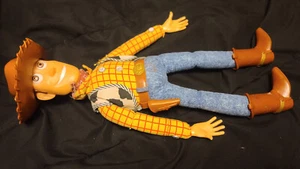 Disney Pixar Toy Story Talking Tirar-String Woody 16" Sombrero Muñeca 1995 Thinkway Toys - Imagen 1 de 5