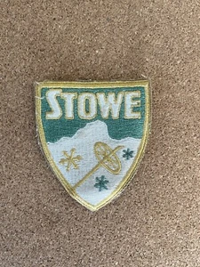Vintage Stowe Mountain Ski Club Patch Vermont Skiing - Picture 1 of 8
