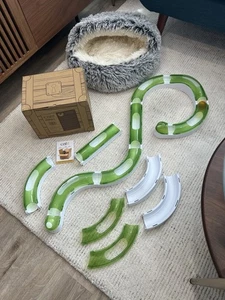 Catit Bahn und Ball Katzenspielzeug 12 Stück wechselbar Spaß  - Bild 1 von 11