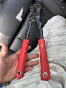 Milwaukee 24” Bolt Cutter Heavy-Duty (Model 48-22-4024) – Lightly Used - Picture 1 of 8