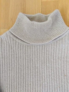 soft wool 100% turtleneck sweater unisex size L - Picture 1 of 5