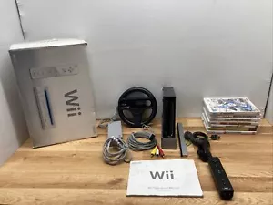 Consola Nintendo Wii + paquete de 7 juegos negro RVL-001 EE. UU. probado funcionamiento envío quik - Imagen 1 de 13