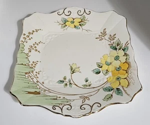 Tuscan Plant China Plate.. Vintage Gold with Yellow Flowers... Made In England - Picture 1 of 3