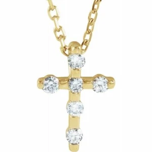 Collar Cruz Diamante 16-18" en Oro Amarillo 14K (.08 ct. tw.) - Imagen 1 de 2