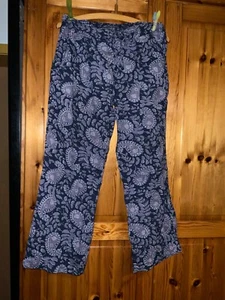 Verkaufe eine lila Stoffhose der Marke Bonaparte in Größe 34 - Bild 1 von 4