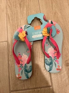 NWT JOULES Little Girl Floral Applique Flip Flops Sandals Size: Youth 2 - Picture 1 of 5