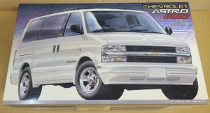 FUJIMI 1/24 Chevrolet Astro LT 4WD Excellent Box Series Plastic Model Kit #2 - Picture 1 of 8