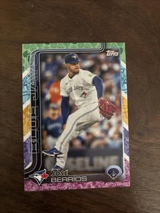 2025 Topps Series 1 JOSE BERRIOS Easter Egg Pastel Exclusive SP BLUE JAYS - Picture 1 of 2