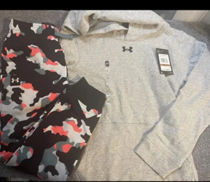 New Boys Under Armour 2-Piece Set -Size Small -Hoodie & Joggers - - Picture 1 of 8