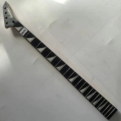 Jackson 4 String Bass Maple Neck, 24 Frets Rosewood Fingerboard Foto 1 de 4