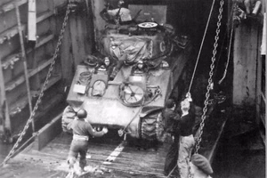 WW2 - Omaha Beach - Débarquement d'un Sherman américain - Imagen 1 de 1