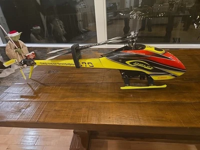 sab goblin 570 RC helicóptero Mikado V-bar  Foto 1 de 4