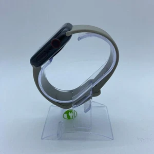 Apple Watch SE 1ère génération 44 mm bracelet gris aluminium minuit débloqué MKRR3LL/A - Photo 1 sur 4