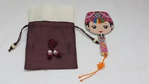 Lovely Korean Traditional Hand Mirror with Silk Pouch - Seokdong Hanbok Girl - Picture 1 of 9