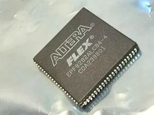 ORIGINAL ALTERA EPF8282ALC84-4  PLCC PROGRAM LOGIC CHIP UK STOCK x1     fcb15.15 - Picture 1 of 3