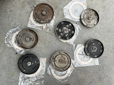 Uma placa e junta de drenagem de óleo do motor Volkswagen VW Beetle Bug - Imagem 1 de 2