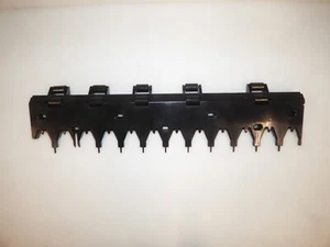 Q5669-40279 Guía de rollo derecho para HP DesignJet Z5200ps - Imagen 1 de 2