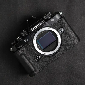 Pour Nikon ZF étui en cuir véritable demi-appareil photo étui sac housse - Photo 1 sur 12