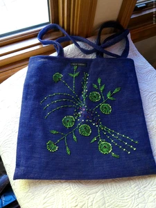 TWO'S COMPANY VTG TOTE PURPLE NYLON INDIA GREEN FLORAL DESIGN W/SEQUINS 13" X 13 - Picture 1 of 6