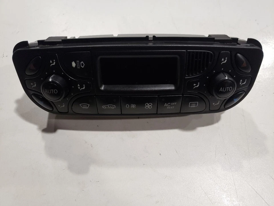Control de temperatura climático - Mercedes CLK500 W209 M113 2003 automático - 03-05 OEM Foto 1 de 4