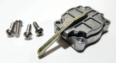 Cubierta de bomba aceleradora Quick Fuel 50cc con tornillos Foto 1 de 3