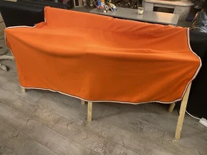Schöne Siegerabschwitzdecke In orange mit Schriftzug - Bild 1 von 3