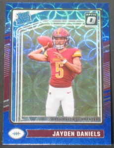 Mira telescópica azul óptica Jayden Daniels 2024 Panini Donruss Prizm Rookie Parallel #248 - Imagen 1 de 2