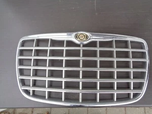 2005 - 2009 CHRYSLER 300 KÜHLER GRILL 80207 ASSY = 04805928AC 04805929AA - Bild 1 von 6