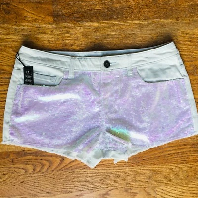 Victoria Secret VS White Sequin Stretch Denim Boyfriend Short Size 8 NEW - Image 1 of 4