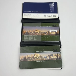 2004 Jeep Grand Cherokee Owner’s Manual Guide Book and Case Complete - Picture 1 of 9