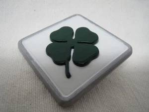 Alfa Romeo Milano 3.0 Verde 75 FACTORY TRUNK EMBLEM Quadfifoglio - Bild 1 von 5
