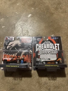 M2 Machines Diaroma Lot Of 2 1978 Silverado And 1973 Chevy Cheyenne - Picture 1 of 3