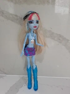Monster High Music Festival - Abbey Bominable Puppe BESCHREIBUNG LESEN  - Bild 1 von 10