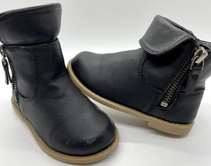 OLD NAVY Toddler Girl Black Faux Leather Foldover Side Zip Ankle Booties Size 5 - Picture 1 of 10