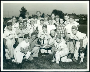 8x10 PHOTO - BOYS BASEBALL TEAM PIC 2 - Picture 1 of 1
