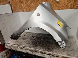 Kotflügel rechts vorne Daihatsu Sirion M3  P23815710 - Bild 1 von 4