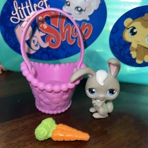 {Littlest Pet Shop} LPS #14 Bunny Rabbit Gray White Blue Eyes Pink Magnet - Picture 1 of 4