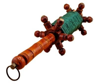 古董中国风筝主轴黄铜五金重漆绿绳 12 英寸 — 第 1/4 张图片