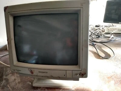 MONITOR VGA MEJORADO PHILIPS MAGNAVOX CM2099D2 DE COLECCIÓN Foto 1 de 3