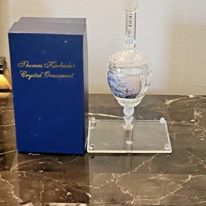 Thomas Kincade's "A Winter Wonderland" 2016 Crystal Ornament in box - Picture 1 of 8