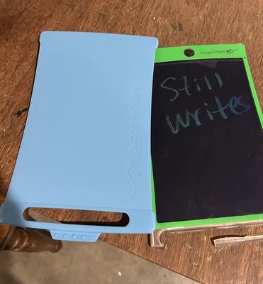 boogie board writing tablet, erases with push-up button. Cover included - Image 1 of 3
