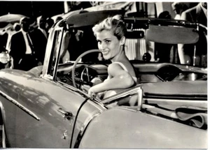 Girl & Car Bellezze e Motori Dolce Vita Automobile FIAT PC Circa 1960 Real Photo - Imagen 1 de 1