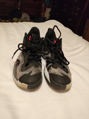 Jordan One Take 3 Low taglia 5 5 Y nero e grigio nebbia