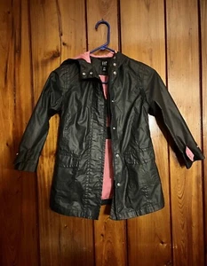 Gap Kids Navy Blue Rain Jacket Size Small (6-7) Girls - Picture 1 of 3
