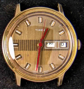 Timex Wood Pattern Dial Men's Manual-Wind Watch (Vintage) -- Spares/Repairs - Picture 1 of 3